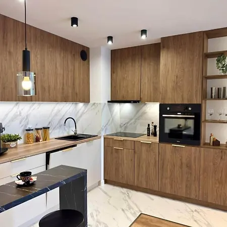 Daire Apartament Lesny