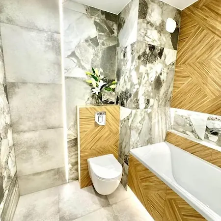 Daire Apartament Lesny